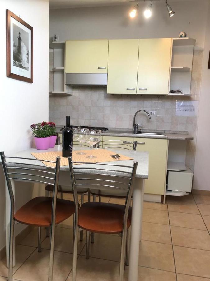 La Mansardina Apartamento Porto Torres Exterior foto
